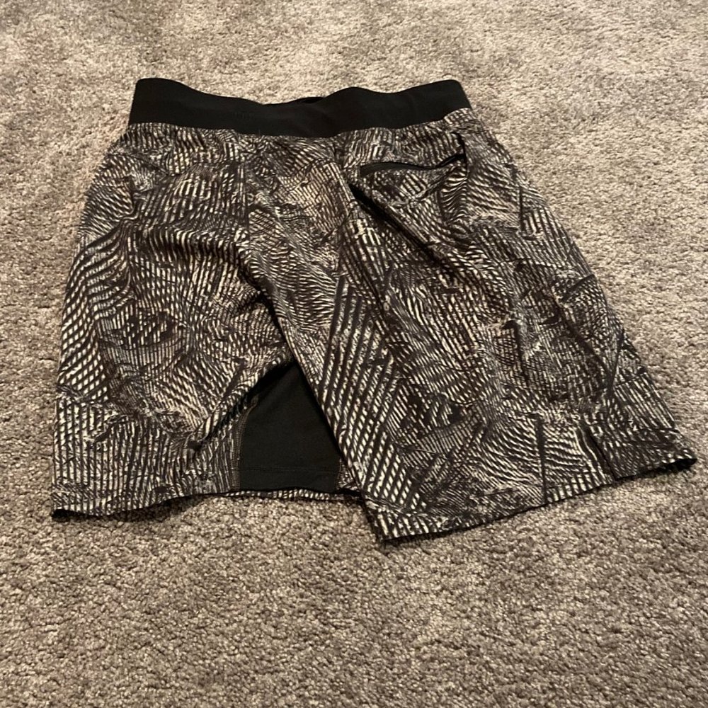 Lululemon T.H.E. Short 9" Linerless